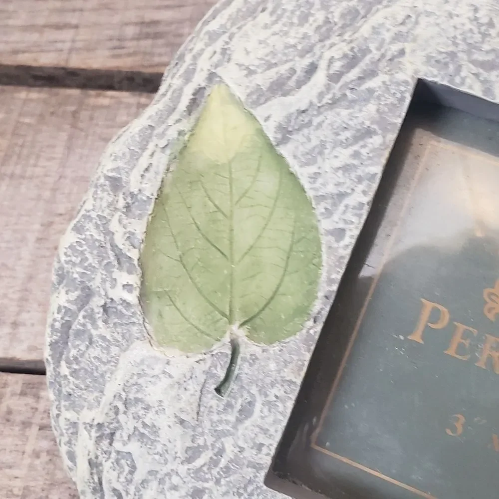 PERSONA Leaf Frame Shelf Decor Nature